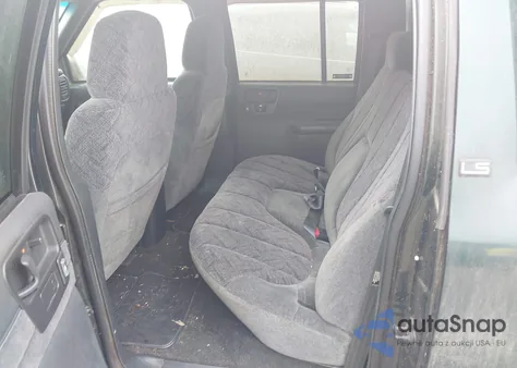 2002 Chevrolet S Truck S10 из США, поврежденный, VIN 1GCDT13W82K146488